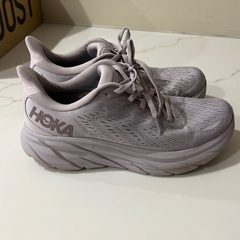 Hoka Clifton 8